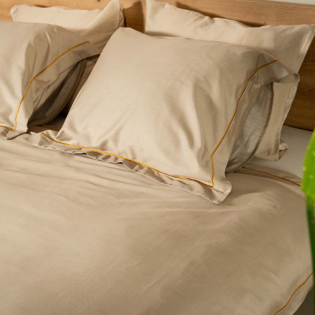 Kayori dekbedovertrek Arida Katoensatijn 100% katoen zand