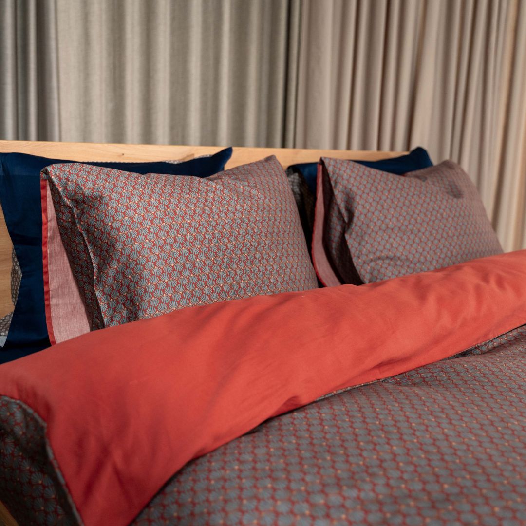 Kayori dekbedovertrek Aiko Katoensatijn 100% katoen rood