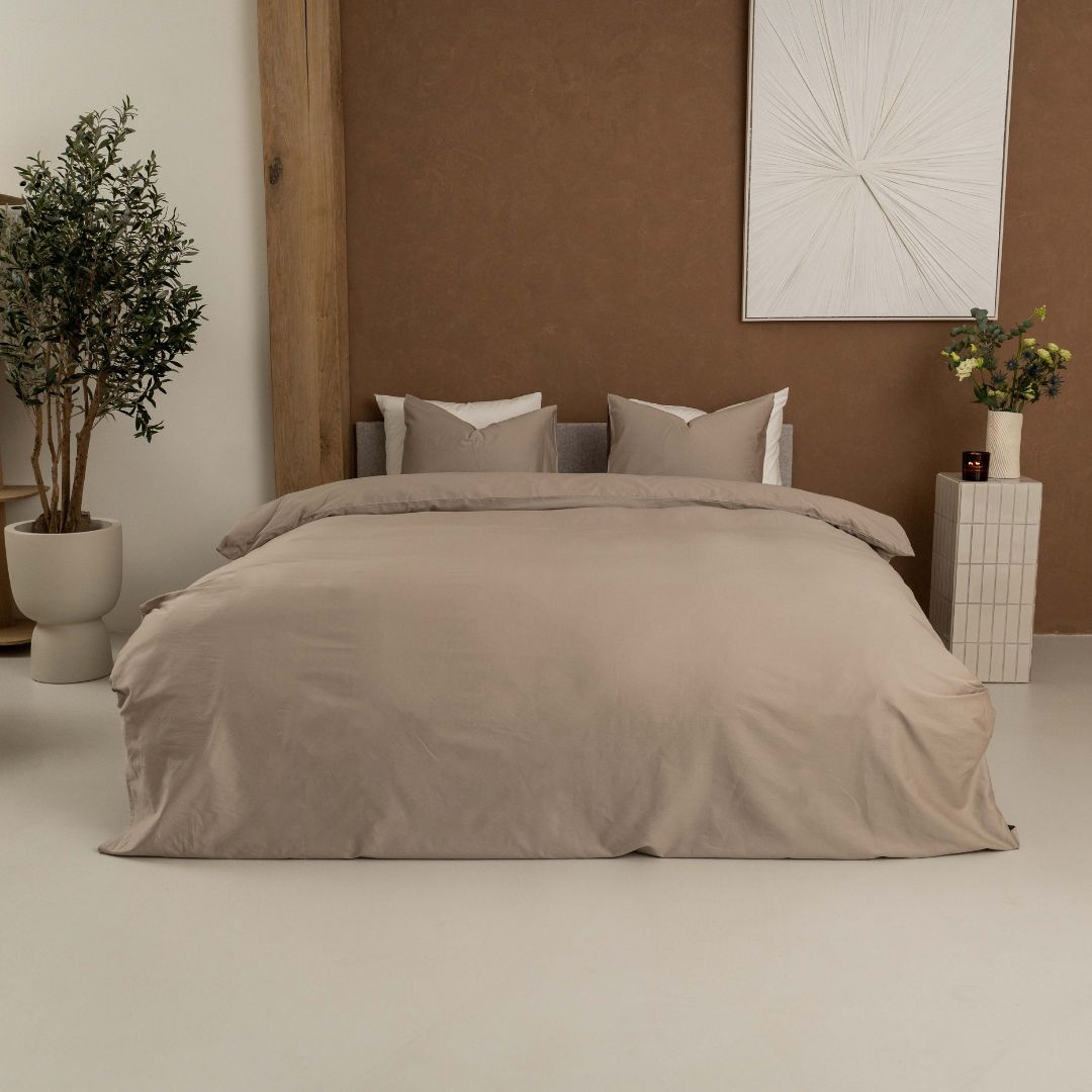 Kayori dekbedovertrek Dona – 100% katoensatijn – taupe