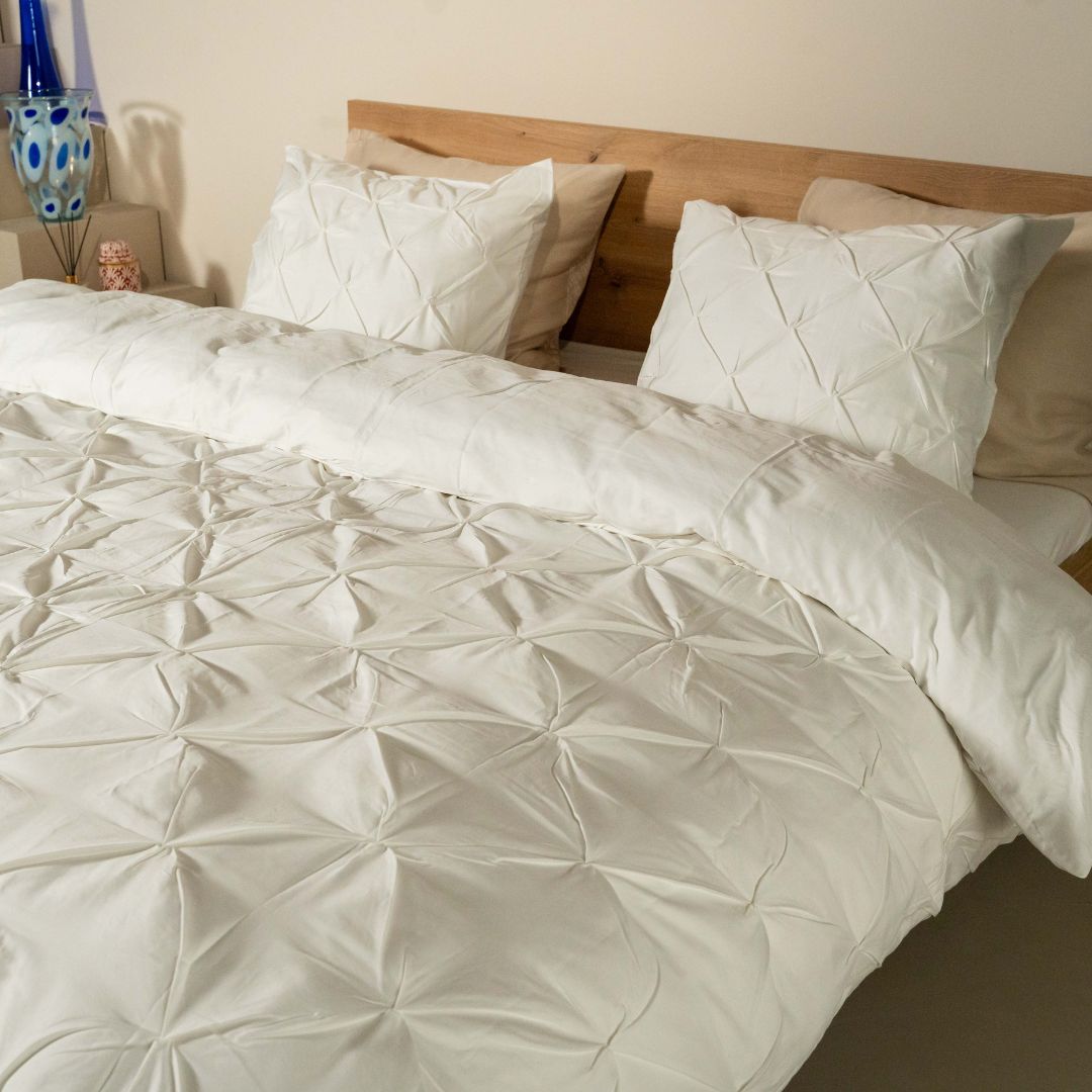 Kayori dekbedovertrek Matsu Katoensatijn 100% katoen wit