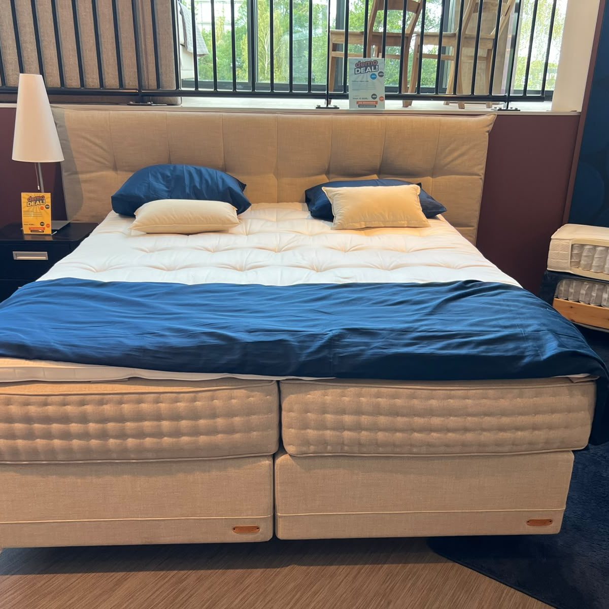 Pullman Aspen vlakke boxspring 180x210 cm showroommodel Harderwijk