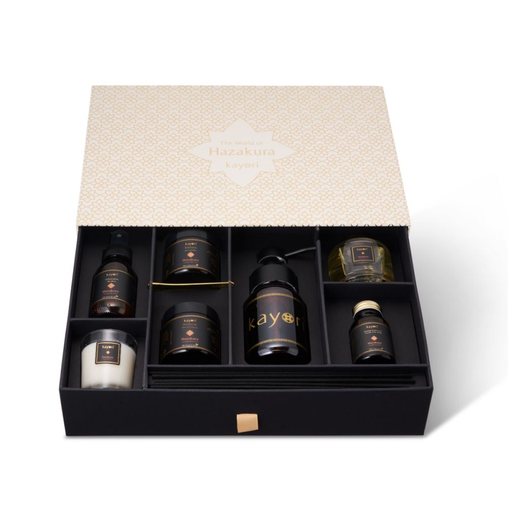 Kayori - Giftbox - The World of Hazakura